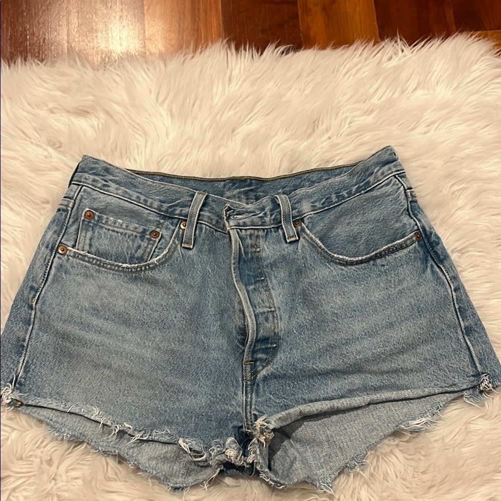 Levi's Blue Jean Shorts High-Waisted Raw Hem